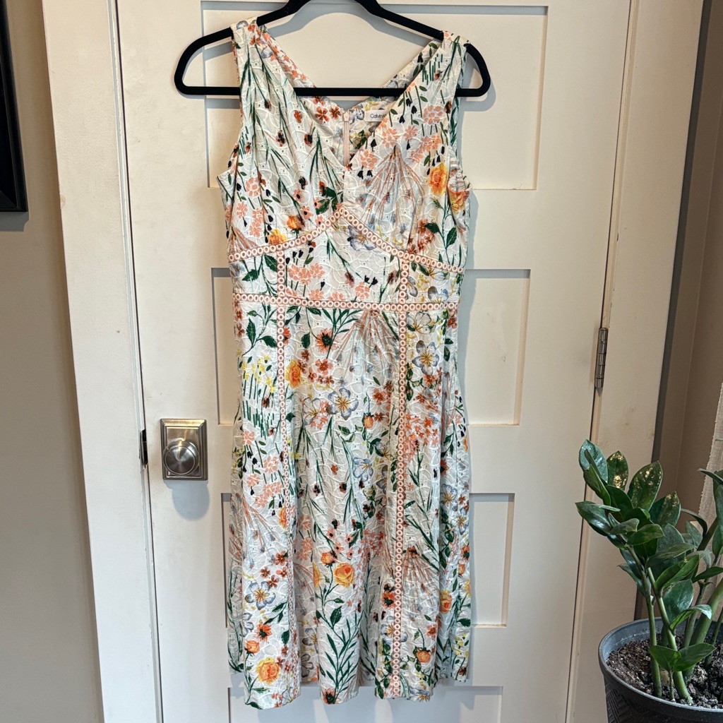 Calvin Klein Floral Print Sleeveless V-Neck Dress